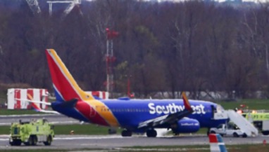 Southwest737_